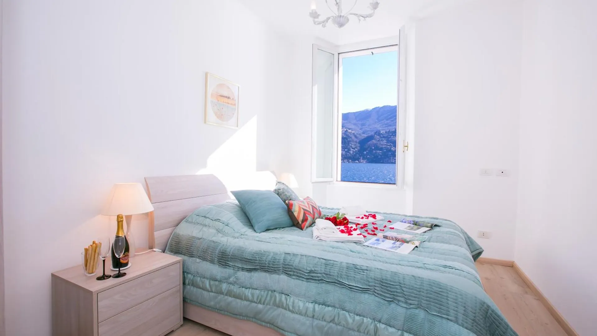 Villa Larius Balcone Carate Urio