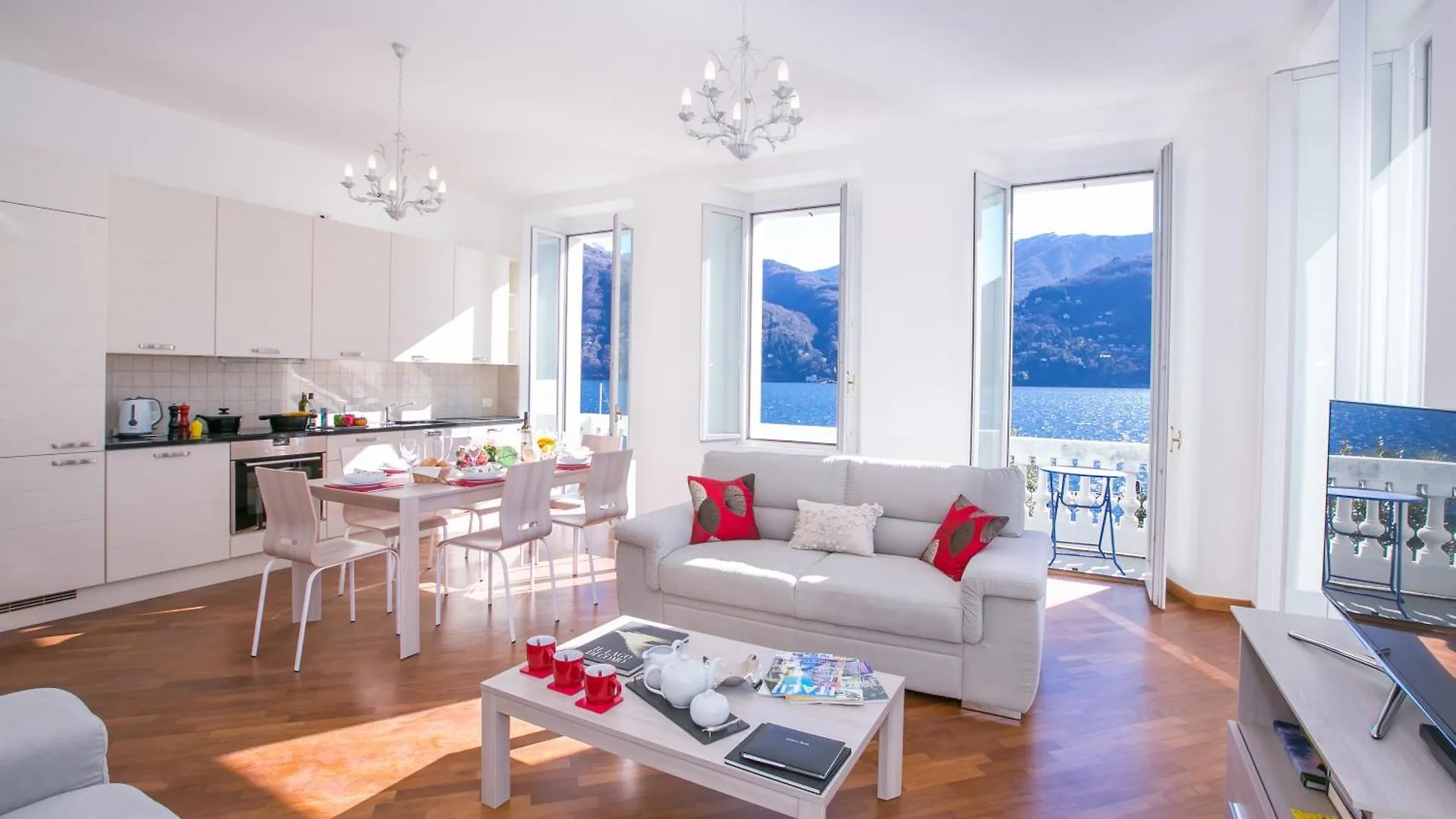 Villa Larius Balcone Carate Urio Apartment